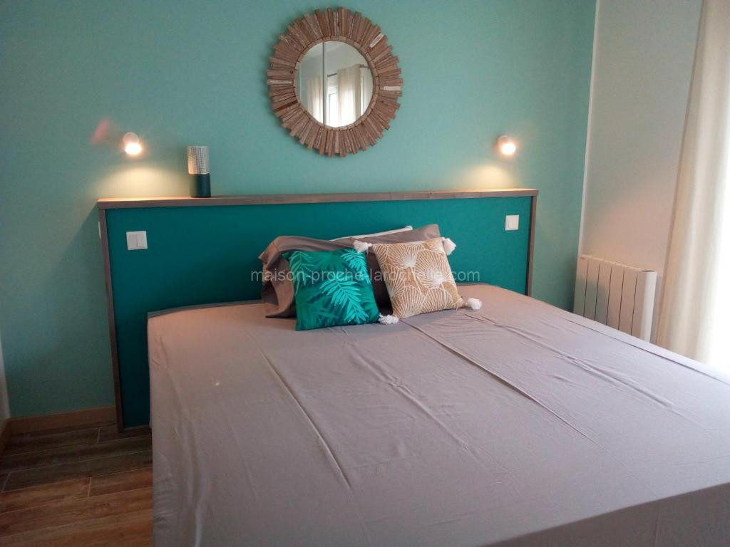 Photo de Les palmiers - Vacation Home